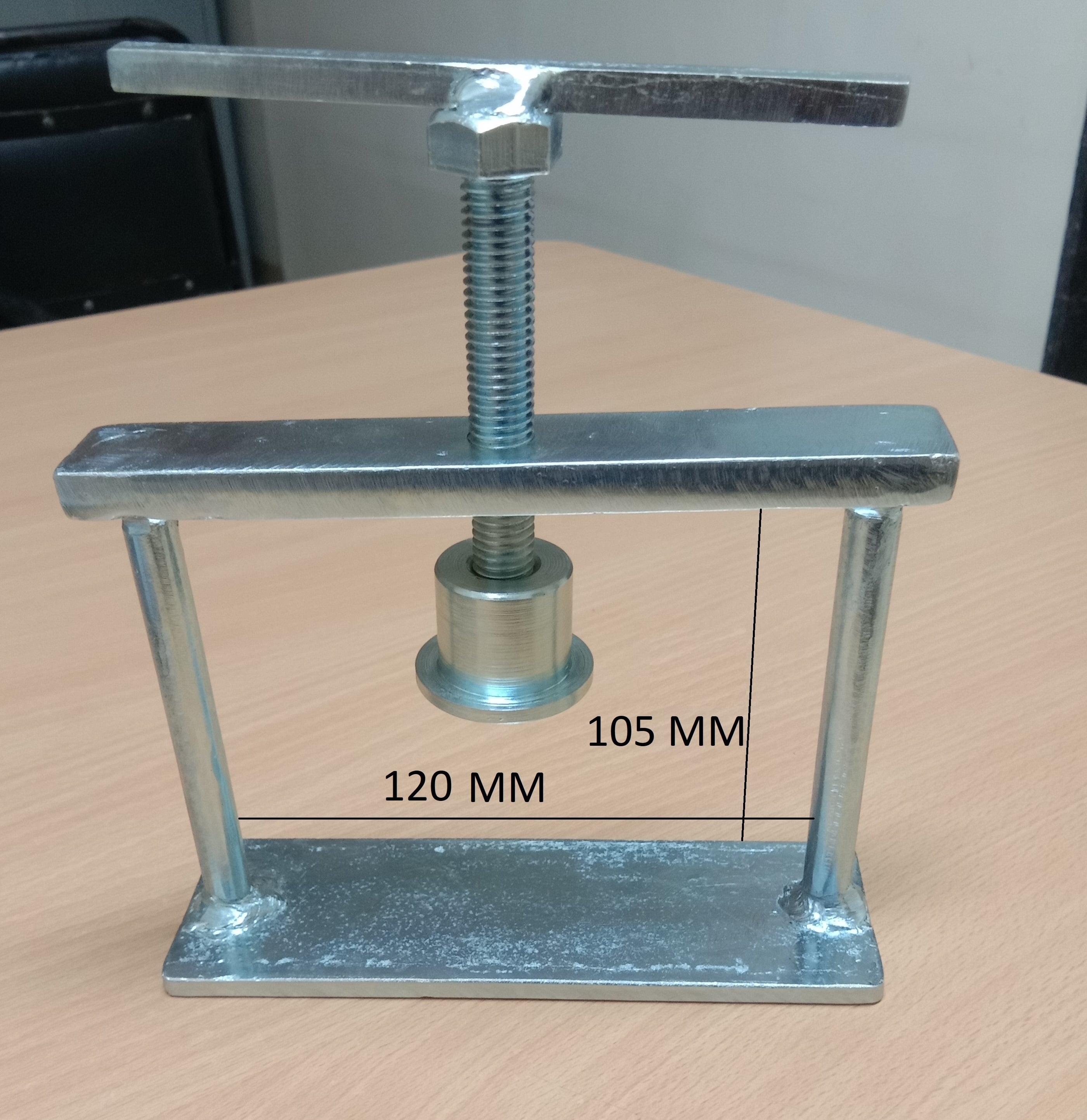 Indian Clamp for Single Flask